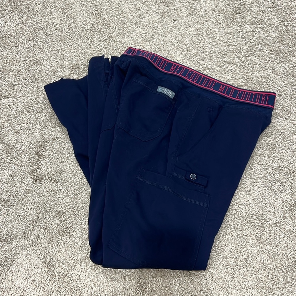 Med Couture Yoga Waist Cargo Scrub Pant